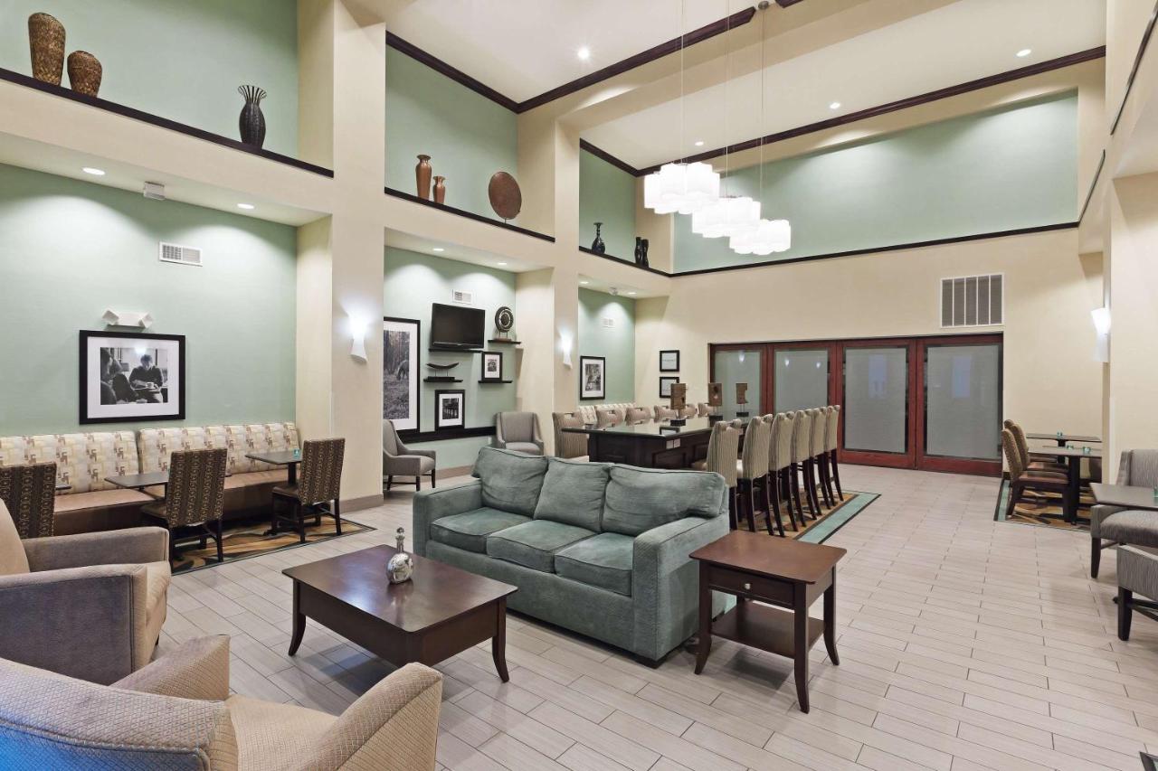 Hampton Inn & Suites Liberal Ngoại thất bức ảnh